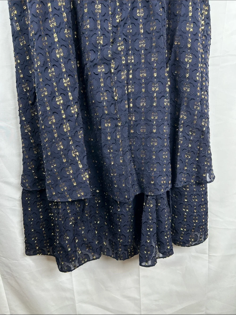 J Crew Silk Blend Textured Dress Size 2 Navy Blue Gold Chiffon Tiered Sleeveless